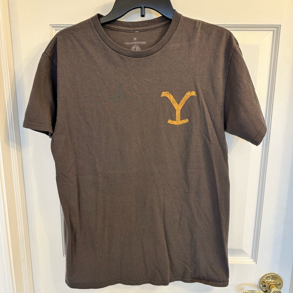 Yellowstone Graphic T | Size M